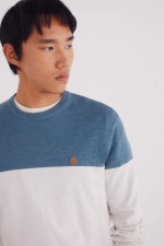 Базовый джемпер колор-блок