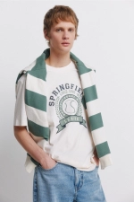 Спортивна футболка з логотипом