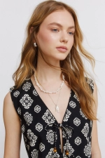 Лляний жилет з етнічним принтом