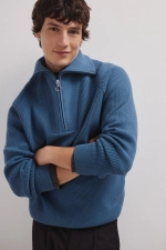 Свитер с воротником на молнии