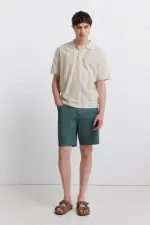 Легкі бермуди regular fit із ефектом вимитого кольору