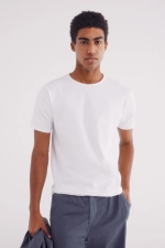 Базова футболка з бавовни та еластану slim fit
