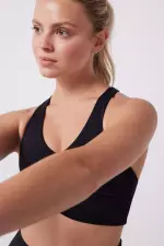 Чорний спортивний бюстгальтер Soft Move
