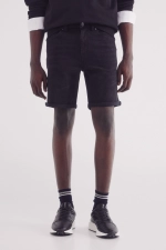 Базовые черные джинсовые шорты-бермуды slim fit