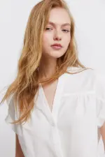 Лляна сорочка з коротким рукавом