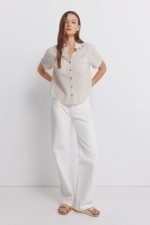 Лляна сорочка з коротким рукавом