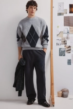 Фактурний джемпер з ромбами