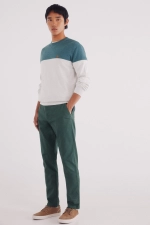 Брюки-чиносы кроя Slim fit с микропринтом