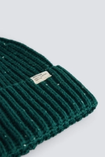 Шапка-біні в'язана