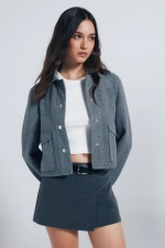 Коротка куртка з м'якого трикотажу