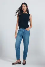Джинси Mom Fit