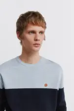 Базовый джемпер Color Block