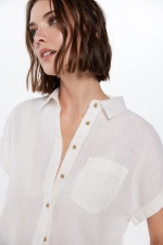 Бавовняна блузка з короткими рукавами і кишенею