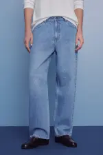 Джинсы Wide Leg средней потертости