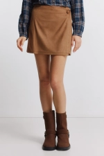 Коротка спідниця з еко-замші