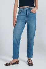 Джинсы Mom Fit