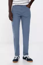 Легкие цветные брюки кроя Slim fit с 5 карманами