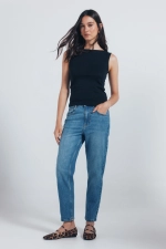 Джинси Mom Fit
