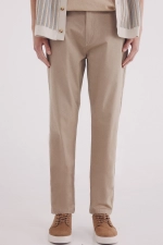 Брюки-чиносы кроя Slim fit с микропринтом