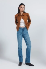 Куртка зі штучної замші з накладними кишенями