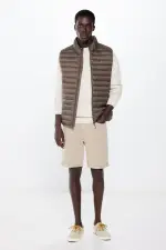 Кольорові шорти-бермуди крою slim fit