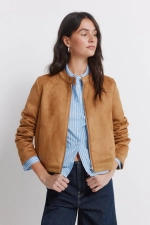 Коротка куртка з еко-замші