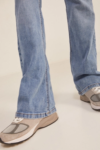 Розкльошені джинси boot-cut із екологічної тканини