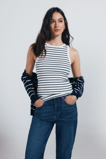 Джинсы Mom Fit