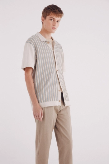 Брюки-чиносы кроя Slim fit с микропринтом