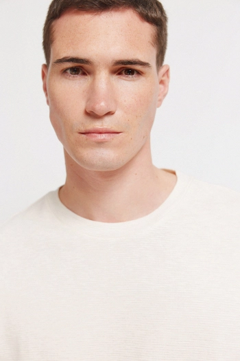 Фактурна футболка