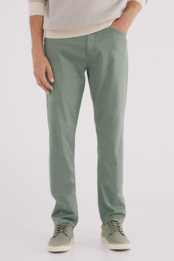 Брюки Slim fit с 5 карманами