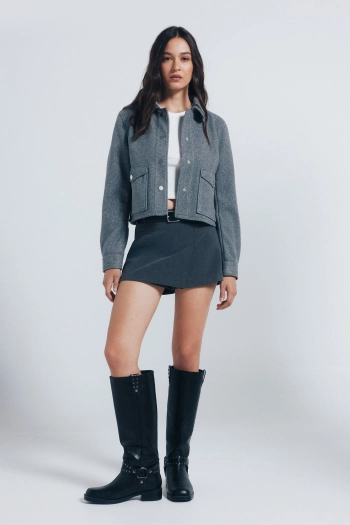 Короткая куртка из мягкого трикотажа