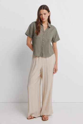 Лляна сорочка з коротким рукавом