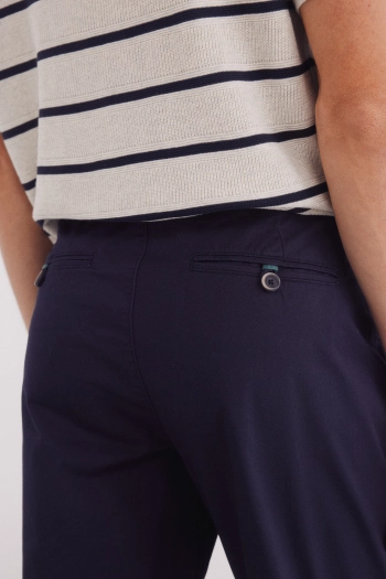Комфортні штани-чінос Slim fit