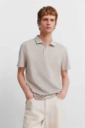 Однотонное поло приталенного кроя slim fit