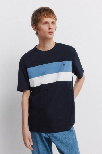 Футболка з контрастними вставками