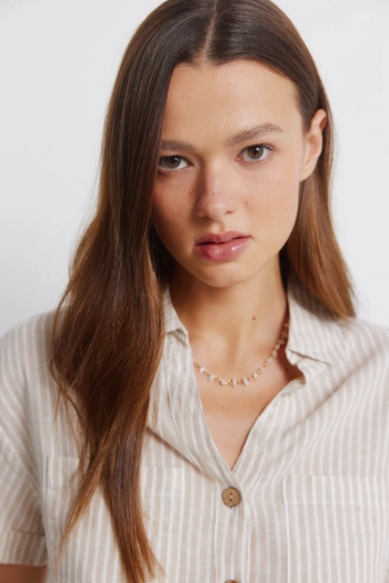 Лляна сорочка з коротким рукавом