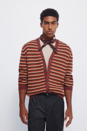 Структурний кардиган на ґудзиках