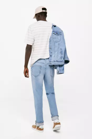 Легкие джинсы кроя regular fit