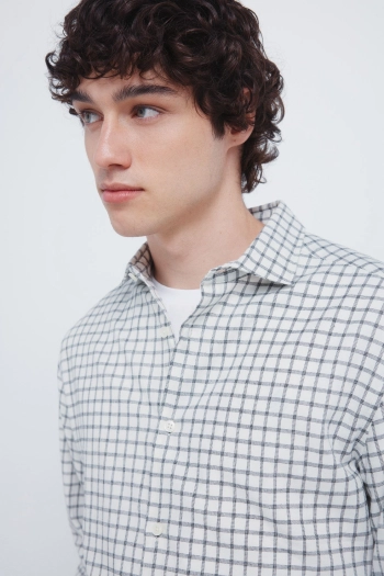 Сорочка в дрібну клітинку