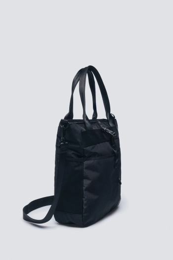 Спортивна сумка з переробленого поліестеру