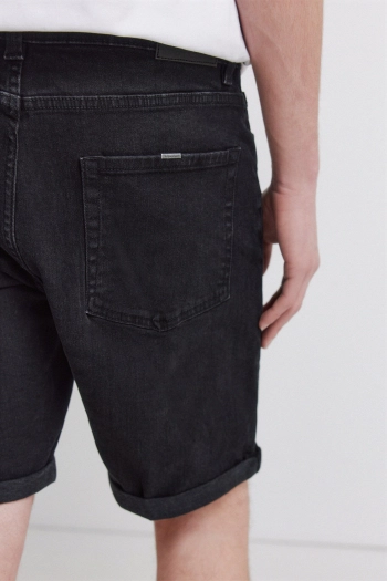 Базові чорні джинсові бермуди slim fit