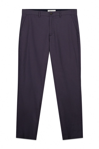 Чиносы комфортного кроя