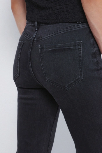 Джинсы Bootcut