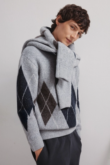 Фактурный джемпер с ромбами