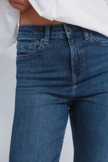 Джинсы Bootcut