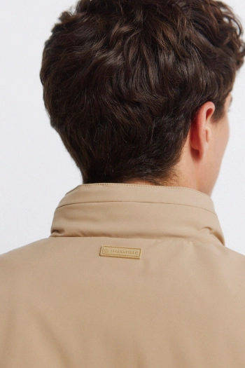 Легкая демисезонная куртка