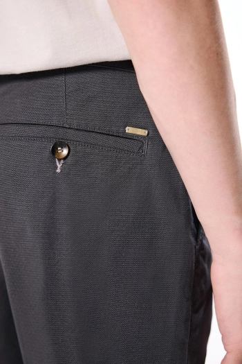 Штани-чінос з мікропринтом Slim fit