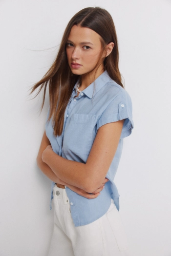 Лляна сорочка з коротким рукавом