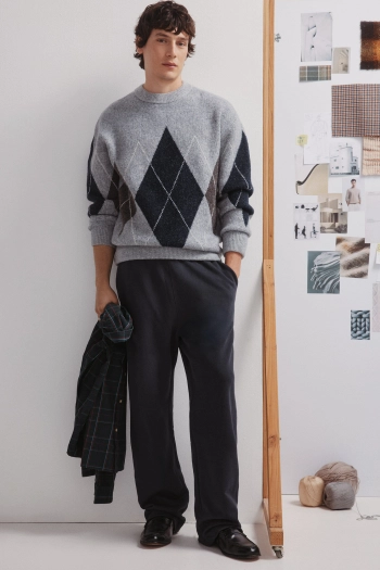 Фактурный джемпер с ромбами